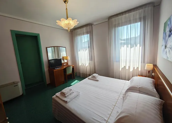 Casa Malvina 3* Mira