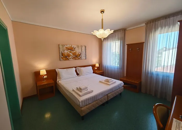 Pensión Casa Malvina 3*